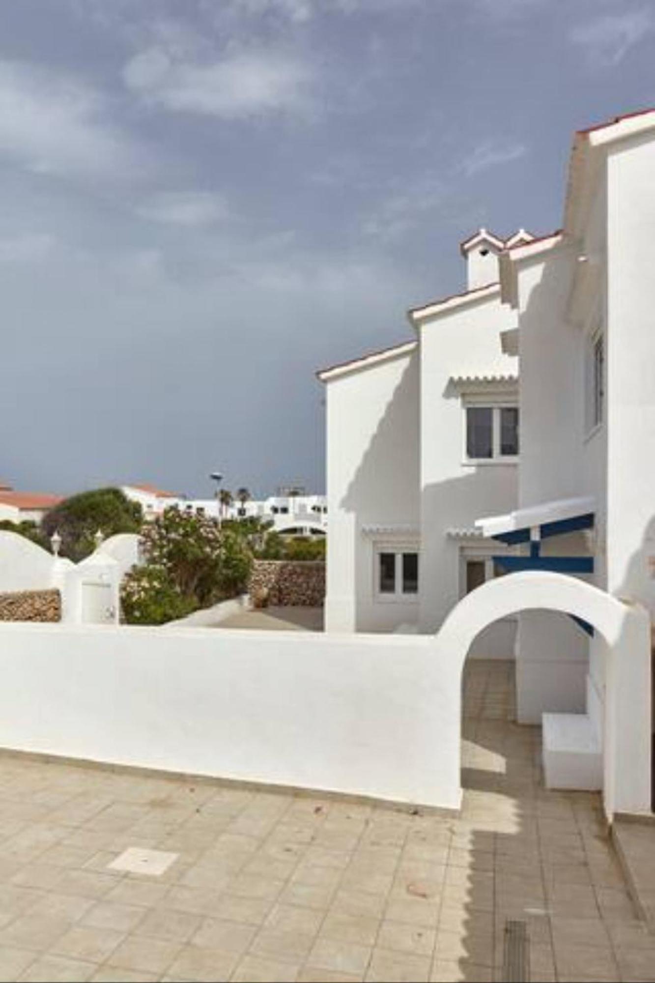 شقة Arenal D'En Castell North إيز ميركاذال المظهر الخارجي الصورة